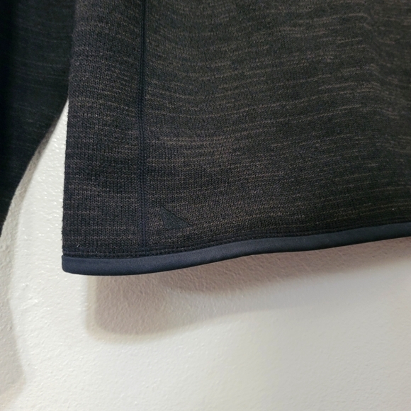 UNTUCKit Kezoh 1/4 Zip Pullover - Picture 5 of 10